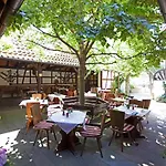 Otel Hirsch