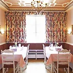 Otel Hirsch 3*