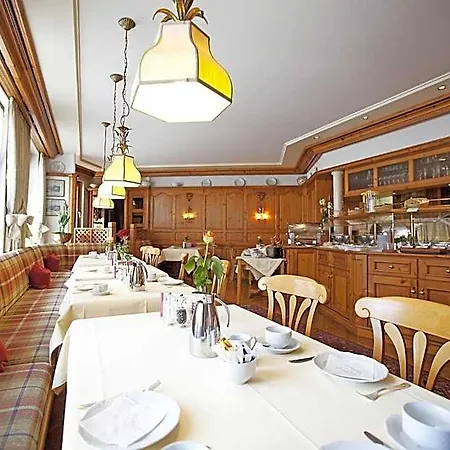 Hirsch 3*