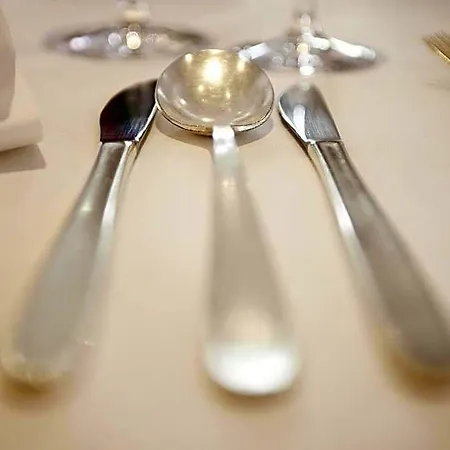 Hirsch Otel Leonberg