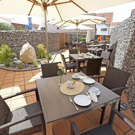 Hirsch Hotel